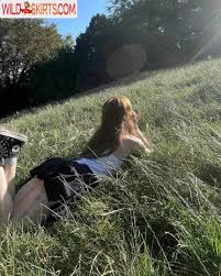 25 hot photos by Arielle Maxine (known as @goresigil)