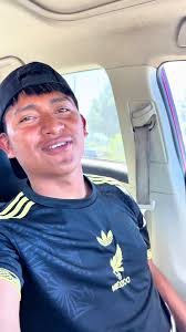 Respuesta a @Uriel Rodriguez #bernakuvara #inmigrandemixteco #comedia ...