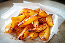 Knusprige Ofenkartoffeln Die Wedges Form Emmikochteinfach Rezept Ofenkartoffel Lebensmittel Essen Essen