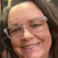 Adriana Platt's Instagram, Twitter & Facebook