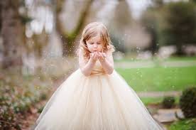 Résultat de recherche d'images pour "petites filles"