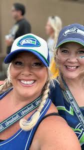 House divided, frozen tundra united! This is my first game where it wasn’t  below freezing! Let’s be real, Lambeau wasn’t kind to us this time. Got our  butts kicked, but still reppin’ the Seahawks!