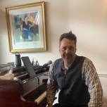 Piano Dining