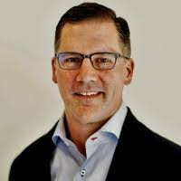 Daniel Lukens's Instagram, Twitter & Facebook