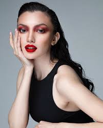 Updated 40 Glamorous Red Eyeshadow Looks August 2020