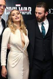 Caption please#chrisevans #elizabetholsen #captainamerica #scarletwitch #wandamaximoff #steverogers #avengers._chrisevans____ is sharing instagram posts and you can see pictures video posts and on this media post chris evans and elizabeth olsen finally address dating rumors. Pin On Chris Evans