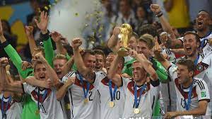The 2014 fifa world cup was the 20th fifa world cup, the quadrennial world championship for men's national football teams organised by fifa.it took place in brazil from 12 june to 13 july 2014, after the country was awarded the hosting rights in 2007. Wm Finale Im Live Ticker Deutschland Gewinnt Mit 1 0 Gegen Argentinien Und Ist Weltmeister Dank Gotze Fussball