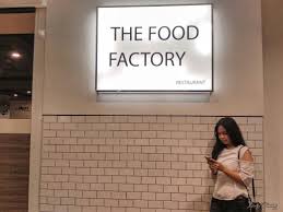 Cheap, crispy and cherished good meals, this is a restaurant where you get good value for your money. Eating At The Food Factory Resorts World Genting Malaysia Lady Pinem