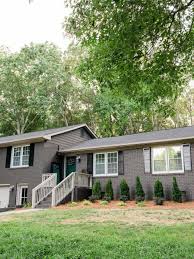 10 Easy Exterior Updates You Can Tackle In One Day Or Less Http Www Hgtv Com Design Outdoor Design Outdoor Spaces 10 Easy Updating House House Front Home