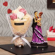 Choose from a selection of different wife birthday baskets and girlfriend flowers. Tied Ribbons Valentine Gifts For Girlfriend Boyfriend Husband Wife Girls Boys Special Gift Pack Couple Showpiece Figurine And Bouquet Of Scented Rose Flowers Assorted Gift Box Price In India Buy