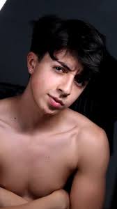 Ig: edwardruizoz ❤️👀