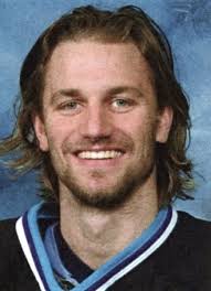 Player photos for the 2004-05 UMass-Lowell at hockeydb.com