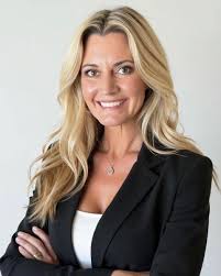 Courtney Frank | Valparaiso Real Estate Agent | @properties ...