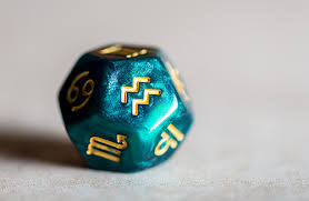 Der wassermann ist extrovertiert, ausgesprochen sozial und liebt es, teil einer gruppe zu sein. Sternzeichen Wassermann