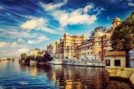 A Look At The Best Places To Visit In Udaipur Tourist Places Best Places To Honeymoon Places To Visit