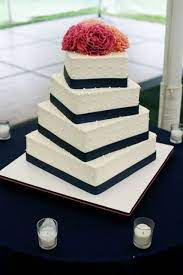 We love wedding cakes with flowers, simply because they're so pretty to look at. 52 Gorgeous Square Wedding Cake Ideas Weddingomania