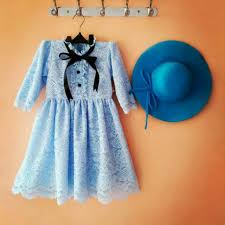 Tante ernie viral seksi mama muda banyak yang mengira tante ernie judojono adalah seorang mama mu Royal Dress Maia Estianty Shopee Indonesia