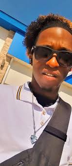 Good evening how you would like you to modify this photo I am a rapper