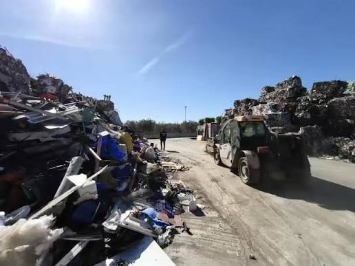 Le immagini dell'impianto per la gestione dei rifiuti sequestrato in  provincia di Foggia. I DETTAGLI NEL PRIMO COMMENTO ⤵️ | FoggiaToday |  Facebook