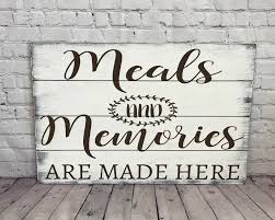 For the perfect blend of farmhouse charm and elegance, click through for the rooms that get rustic chic just right. Meals And Memories Are Made Here Shabby Chic Wall Decor Wedding Gift Pallet Sign Dining Room Decor Wood Kitchen Sign Home Living Signs Jewellerymilad Com