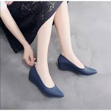 Well, kami memastikan bahawa walaupun lelaki perlu cuba kasut dengan tapak tebal? Kasut Wedges Bertutup Jelly Wedges Shoes Pumps Shoes Kasut Tapak Tebal Kasut Pejabat Wanita Shopee Malaysia