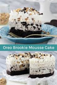 This Oreo Brookie Mousse Cake Starts With A Layer Of Fudgy Brownie On The Bottom Then A Layer Of Oreo Cheesecake A Chocolate Desserts Mousse Cake Recipe Oreo