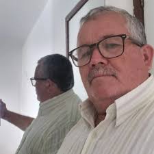 Amira Willighagen Official...