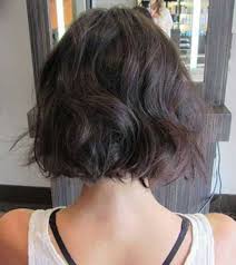 The perfect style for your short, wavy hair is a bob with side bangs. 20 Short Hairstyles For Wavy Fine Hair