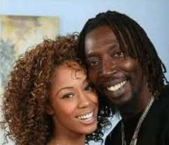 Humorous discussion about Corlys and his family