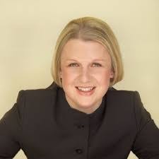 Kellie Manning's Instagram, Twitter & Facebook