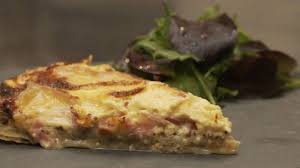 Revoir La Video Recette Quiche Au Bacon Et Au Brie Sur France 3 Moment Fort De L Emission Du 23 04 2018 Sur France Tv Recette Recette Quiche Quiche