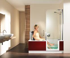 Eine badewanne mit tür ermöglicht entspannte bäder bis ins hohe alter. Altersgerechtes Bad Mit Badewanne Artweger