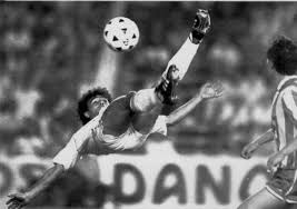 Cuatro defensas en el área más el portero éste fue el número de marcas a las que se enfrentó sánchez márquez para. La Historia Mas Enternecedora De Hugo Sanchez Soy Futbol
