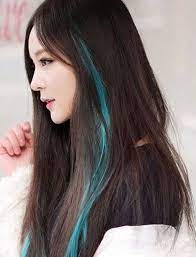 An updated version of a classic style! 35 Gorgeous Peekaboo Highlights To Enhance Your Hair