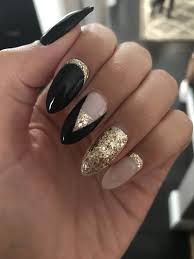 65 Almond Shape Nails Art Designs To Try New Year S Nails Gold Coffin Nails Black Nail Designs