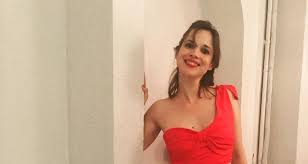 About press copyright contact us creators advertise developers terms privacy policy & safety how youtube works test new features press copyright contact us creators. H Eygenia Dhmhtropoyloy Egine Koympara Se Nhsi Mazi Me Ton Mixalh Lebentogiannh Apo To Tatoyaz Fashion Strapless Dress Strapless Top