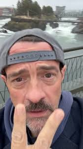 Wayne Peeples's Instagram, Twitter & Facebook