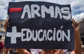 Línea gratuita nacional para soporte técnico en temas relacionados con sistemas de información: Conflicto Del Gobierno Con La Educacion