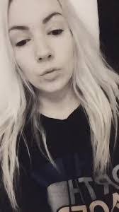 Tania Stanton's Instagram, Twitter & Facebook