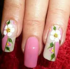 Uñas decoradas con flores lindas y otros patrones el mix de patrones es una de las opciones más cool y atrevidas de la lista 😉 y la buena noticia es que están súper in para este año ;). Unas Decoradas Con Flores Disenos Unas Con Flores Para Android Apk Baixar