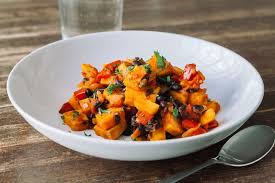 Maybe you would like to learn more about one of these? Melange D Haricots Epices Mexicains Et De Patates Douces 8fit Pinapple Recipes Cantaloupe Recipes Szechuan Recipes