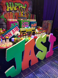 80s party supplies give you that old 80s vibe in one convenient shopping location, starting with outlandish patchwork tableware. 80s Theme Party Table Decorations Novocom Top