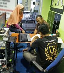 Contact laptop repair on messenger. Format Laptop Murah Di Shah Alam Fr Laptop Service