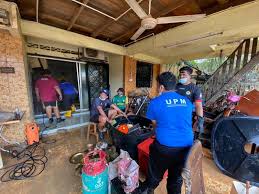 Yandex.translate works with words, texts, and webpages. Serdang Angels Turun Padang Hulur Bantuan Kepada Mangsa Banjir Universiti Putra Malaysia