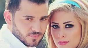 لا تسألني عن الندى فلن يكون ارق من صوتك ولا تسألني عن وطني فقد اقمته بين يديك ولا تسألني عن اسمي فقد نسيته عندما احببتك. Ø¹ÙˆØ¯Ø© Ø­Ø³Ø§Ù… Ø¬Ù†ÙŠØ¯ ÙˆØ§Ù…Ø§Ø±Ø§Øª Ø¨Ø¹Ø¯ Ø£ÙŠØ§Ù… Ù…Ù† Ø§Ù†ÙØµØ§Ù„Ù‡Ù…Ø§ ØµÙˆØ±Ø© Ø±Ø¤ÙŠØ§ Ø§Ù„Ø¥Ø®Ø¨Ø§Ø±ÙŠ