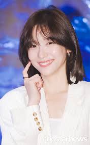 박지현, 반짝이는 물광 피부에 볼콕 (스페이스 도산 포토콜) [HD포토] : 네이트 연예