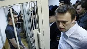 Aktuelle nachrichten zum russischen kremlkritiker und oppositionsführer alexei anatoljewitsch nawalny auf sz.de. Putin Kritiker Alexej Nawalny Zu 3 5 Jahren Haft Verurteilt