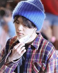 Yoongi in more fuzzy sweaters pls (◡‿◡✿). Which Bts Outfits Would You Love To Have R Bangtan