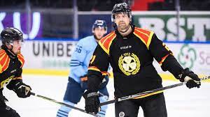 Brynäs ishockeyförening is a ice hockey team from sweden, based in g�vle. Hockeynews Berglund Om Uppbrottet Fran Djurgarden Och Forvantningarna I Brynas