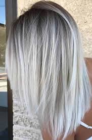 Shoulder Length Black And Blonde Hairstyles Hairstyles Short Straight Hair Shoulder Length 50 Trendy Ideas Silver Blonde Hair Hair Styles Middle Hair